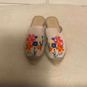 Floral Embroidered Espadrille Mules